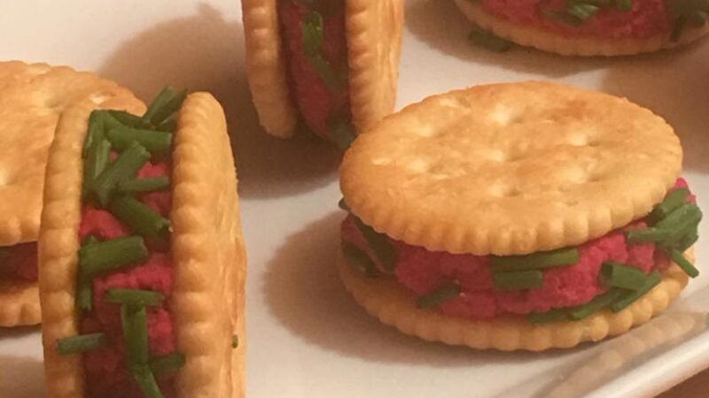 Mini Hummus Sandwiches