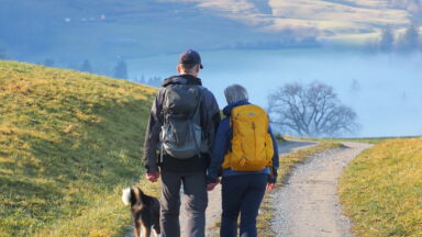 Ehepaar beim spazieren Blumenstein sti1 12 12 25 DELL22 11